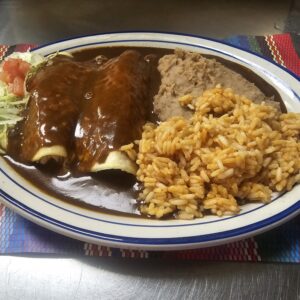 Chicken Enchiladas con Mole Dinner